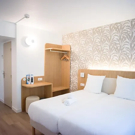 Brit Confort Roissy 3*