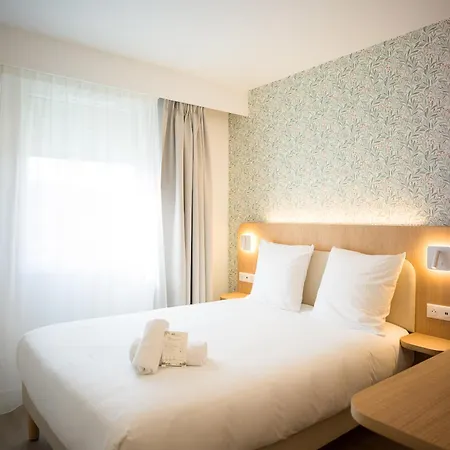 Brit Confort Roissy Hotel 3*