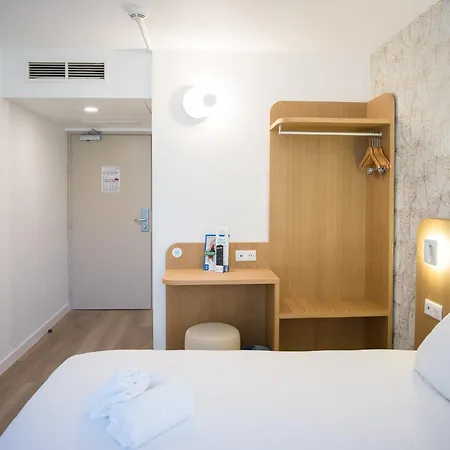Brit Confort Roissy 3*