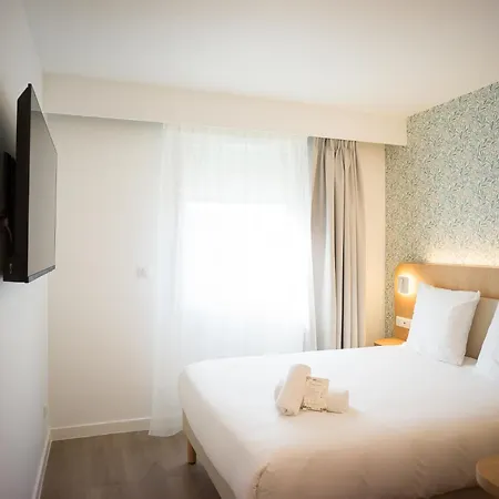 Brit Confort Roissy 3*