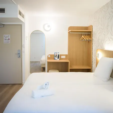 Brit Confort Roissy 3*
