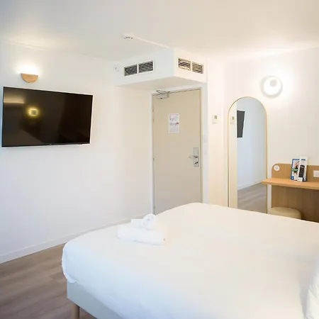 Brit Confort Roissy 3*