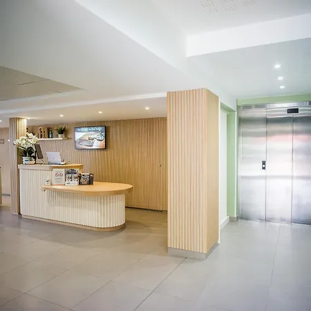 Brit Confort Roissy 3*
