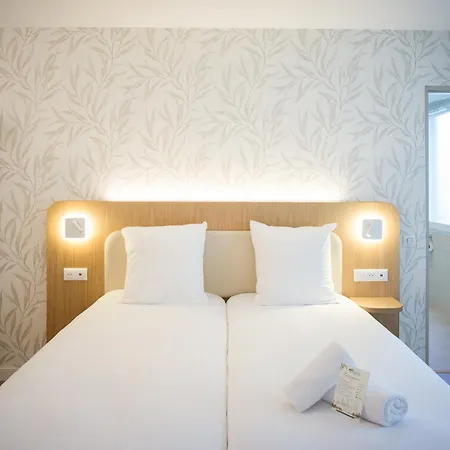 Brit Confort Roissy 3*